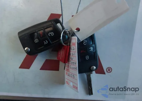 2021 Volkswagen Jetta 1.4T R-Line/1.4T S z USA, uszkodzony, nr VIN 3VWN57BU0MM012133